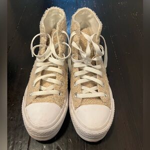 Converse Chuck All Star High Tops in Beige Sherpa, 6.5